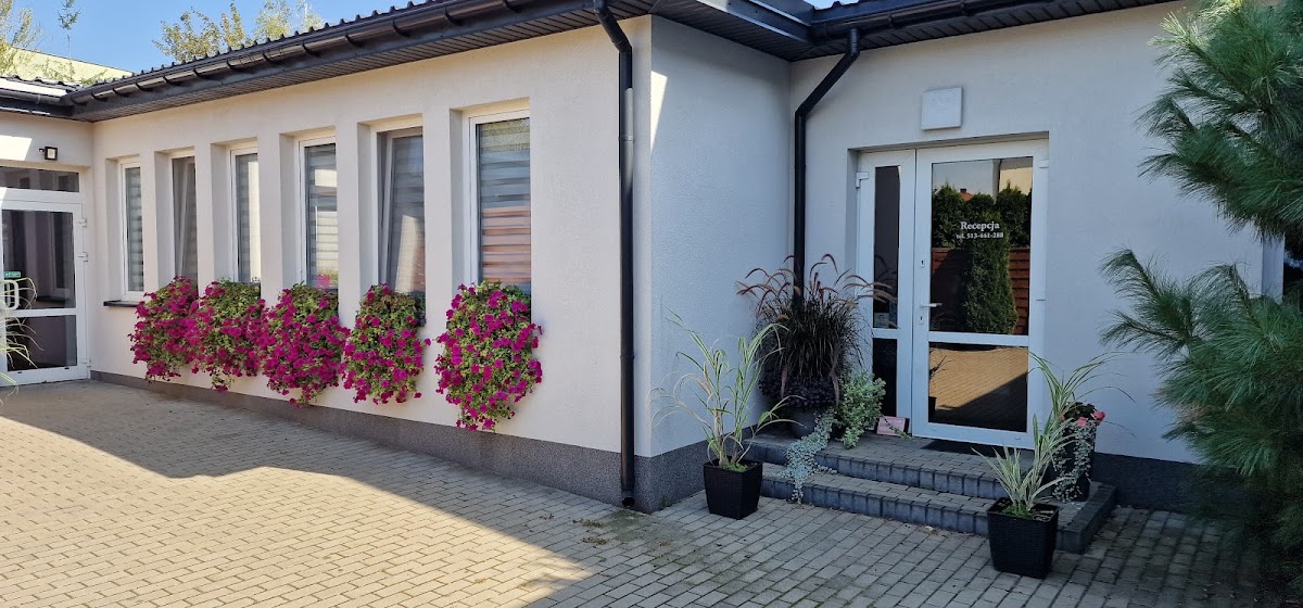 Arkadia Hostel - widok z zewnątrz